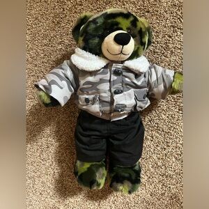 2009 Build-A-Bear Workshop Camouflage Bear, Jacket, Pants Plush Collectible BAB